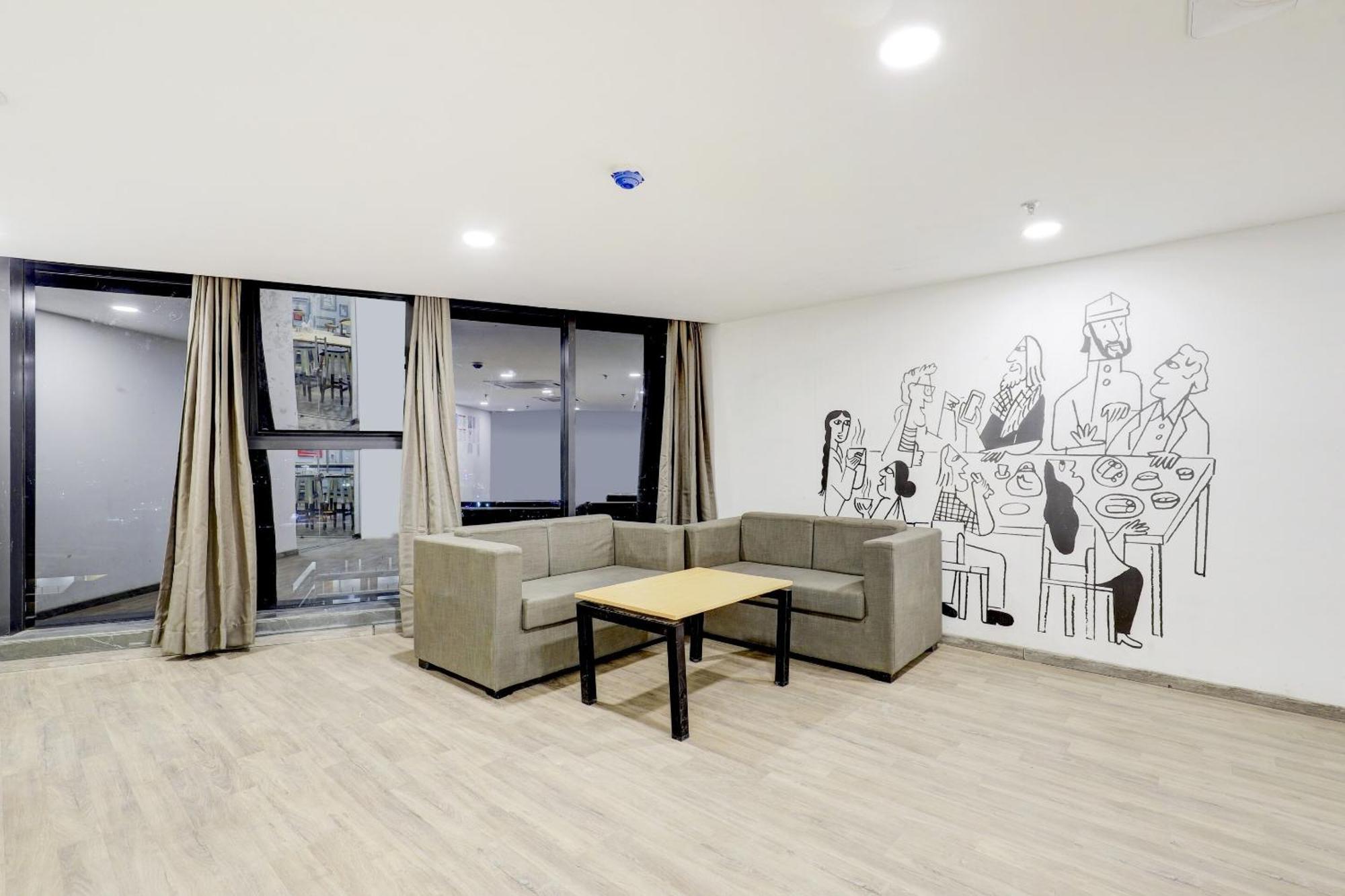 Super Townhouse Rajyash Rise Hotel Sarkhej Ngoại thất bức ảnh
